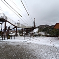 トラ舎・ジップライン　（真冬、雪景色の愛媛県立とべ動物園　撮影2022年12月23日）